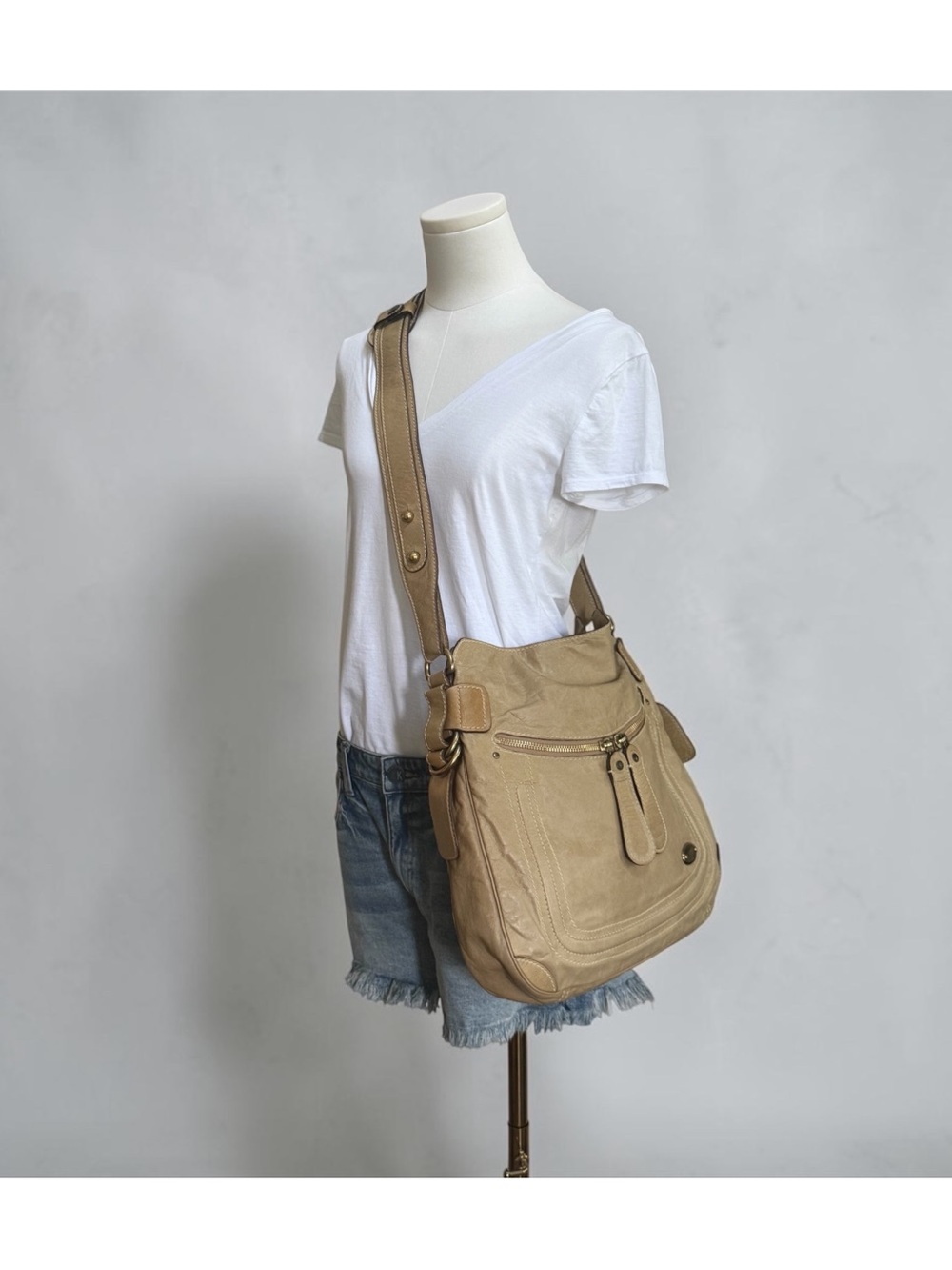 Vintage Chloe Beige Leather Shoulder Bag - Picture 15 of 16